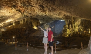 2 Days Discover Luon Cave & Titop Island